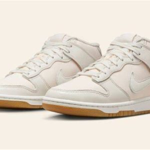 nike-dunk-mid