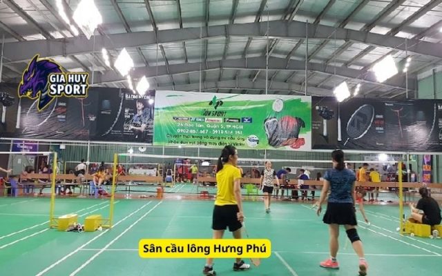 Sân cầu lông Hưng Phú
