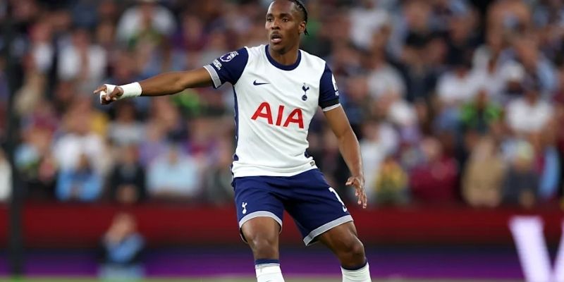 Mathys Tel – Viên Ngọc Trẻ Đầy Hứa Hẹn Của Bóng Đá Châu Âu