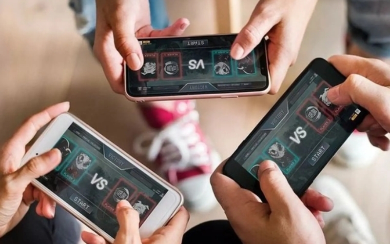 Tác động của mạng xã hội đến xu hướng chơi game trực tuyến