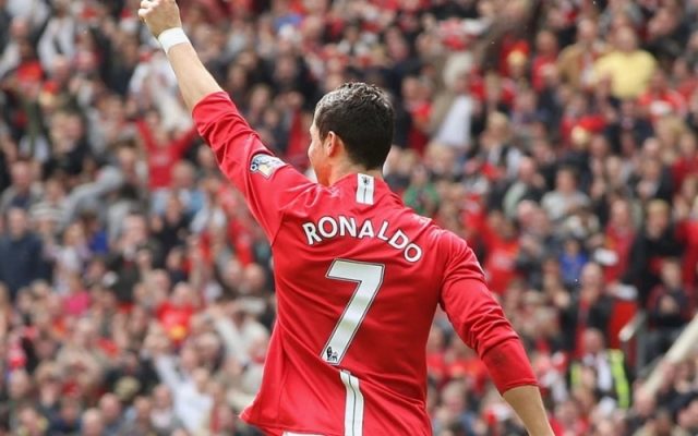 Quá trình đổi thay của chiếc áo số 7: Từ George Best đến Cristiano Ronaldo